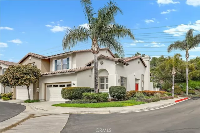 MLS: SW23044224 Condo For Sale