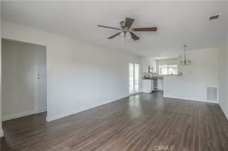 Photo #4: SW23084238 Listing