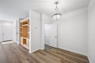 Photo #6: SW23107573 Listing