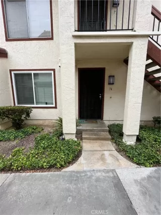 Photo #1: SW23121187 Listing