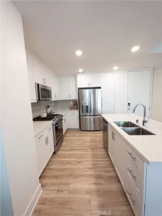 Photo #3: SW23132260 Listing