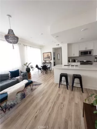 Photo #5: SW23132260 Listing