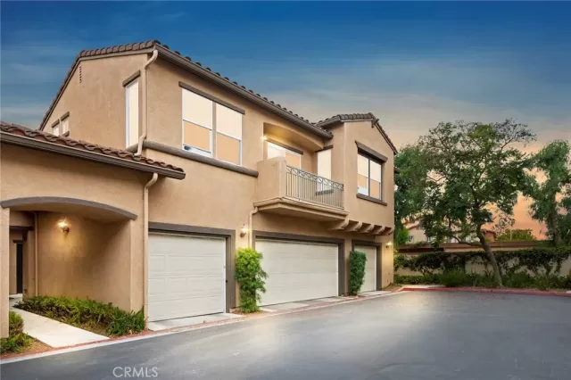 MLS: SW23140465 Condo For Sale