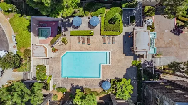 MLS: SW23144421 Condo For Sale