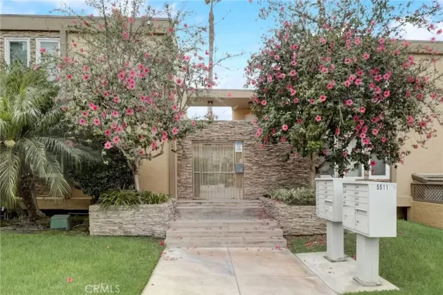 MLS: SW23158482 Condo For Sale