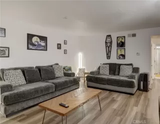 Photo #3: SW23158482 Listing 