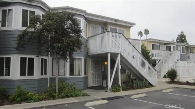 MLS: SW23167370 Condo For Sale