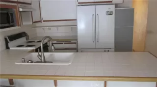 Photo #3: SW23167370 Listing