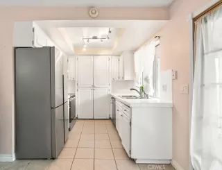 Photo #4: SW23173448 Listing