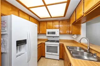 Photo #4: SW23176116 Listing