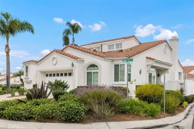 MLS: SW23182303 Condo For Sale