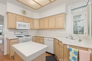 Photo #1: SW23182303 Listing