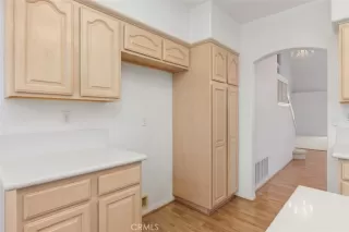 Photo #5: SW23182303 Listing