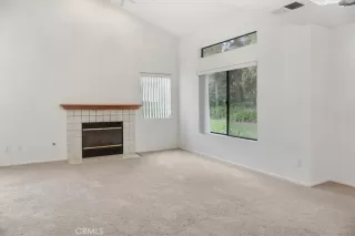 Photo #2: SW23182385 Listing