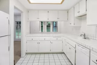 Photo #5: SW23182385 Listing