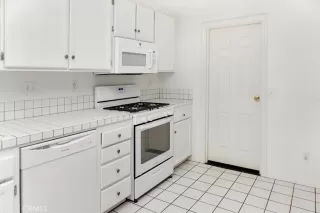 Photo #6: SW23182385 Listing