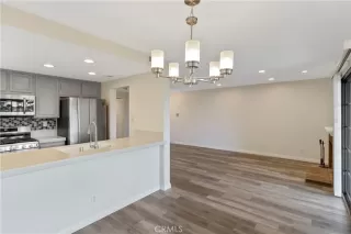 Photo #2: SW23186268 Listing