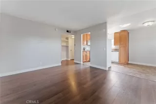 Photo #5: SW23196071 Listing