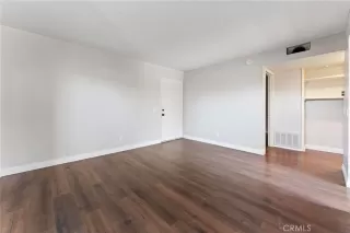 Photo #6: SW23196071 Listing