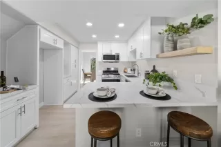 Photo #4: SW23201638 Listing 