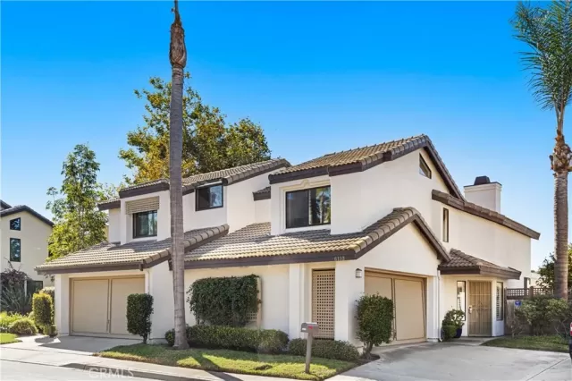 MLS: SW23203103 Condo For Sale