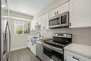 Photo #6: SW23228522 Listing