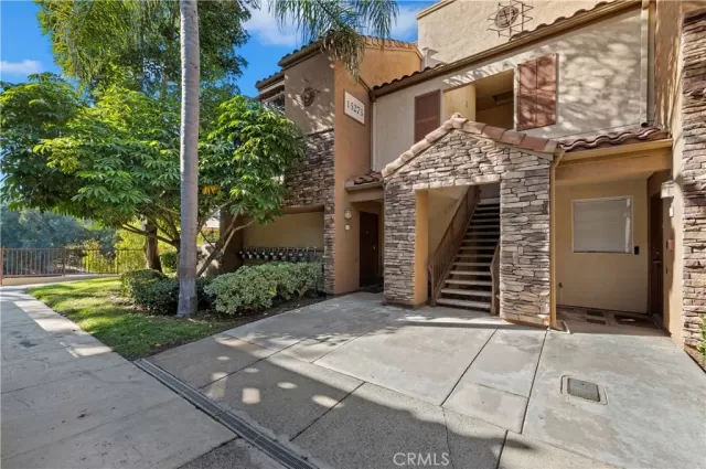 MLS: SW24009973 Condo For Sale