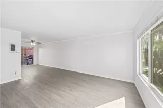 Photo #2: SW24022885 Listing