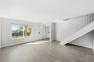 Photo #5: SW24022885 Listing