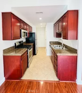 Photo #4: SW24035042 Listing