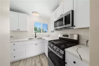 Photo #4: SW24039334 Listing