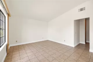 Photo #5: SW24053416 Listing