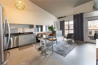 Photo #6: SW24073218 Listing 