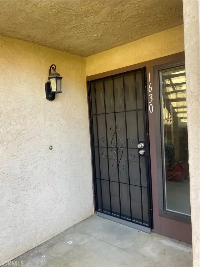MLS: SW24076023 Condo For Sale