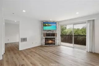 Photo #1: SW24082398 Listing 