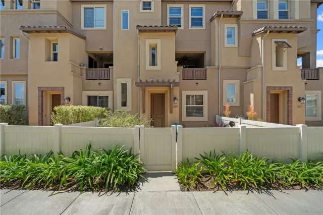 MLS: SW24083009 Condo For Sale