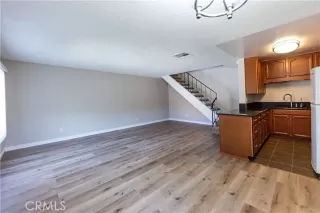 Photo #3: SW24103427 Listing