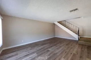 Photo #5: SW24103427 Listing