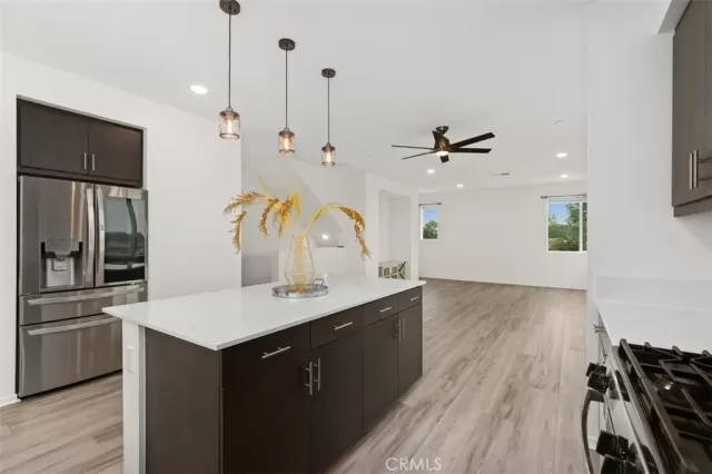 MLS: SW24105683 Condo For Sale