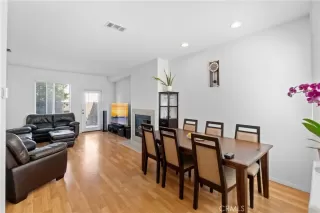 Photo #3: SW24147683 Listing 