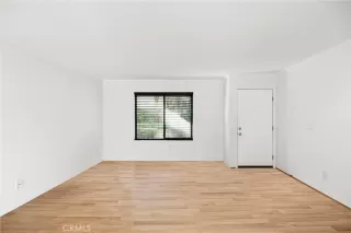 Photo #6: SW24182660 Listing