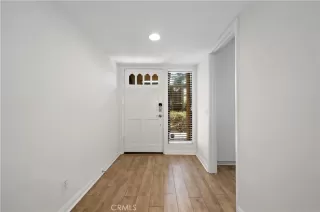 Photo #4: SW24199530 Listing