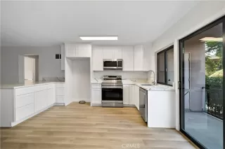 Photo #3: SW24207882 Listing 