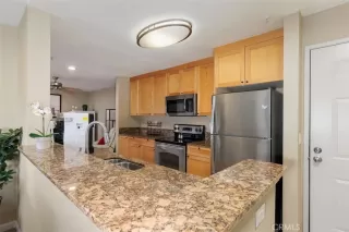 Photo #1: SW24237141 Listing