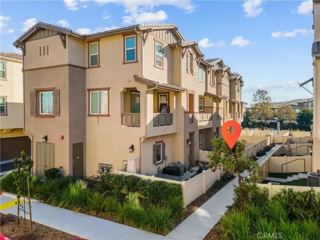 MLS: SW24242074 Condo For Sale