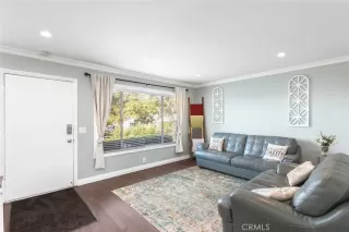 Photo #3: SW24243917 Listing