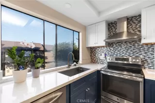 Photo #1: SW24253020 Listing