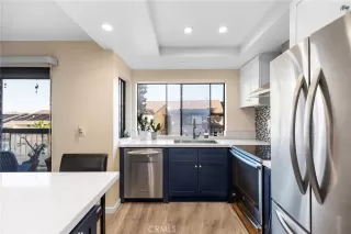 Photo #3: SW24253020 Listing