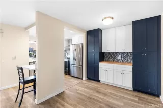 Photo #6: SW24253020 Listing