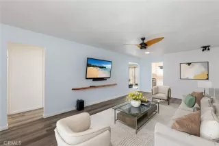 Photo #5: SW24255440 Listing